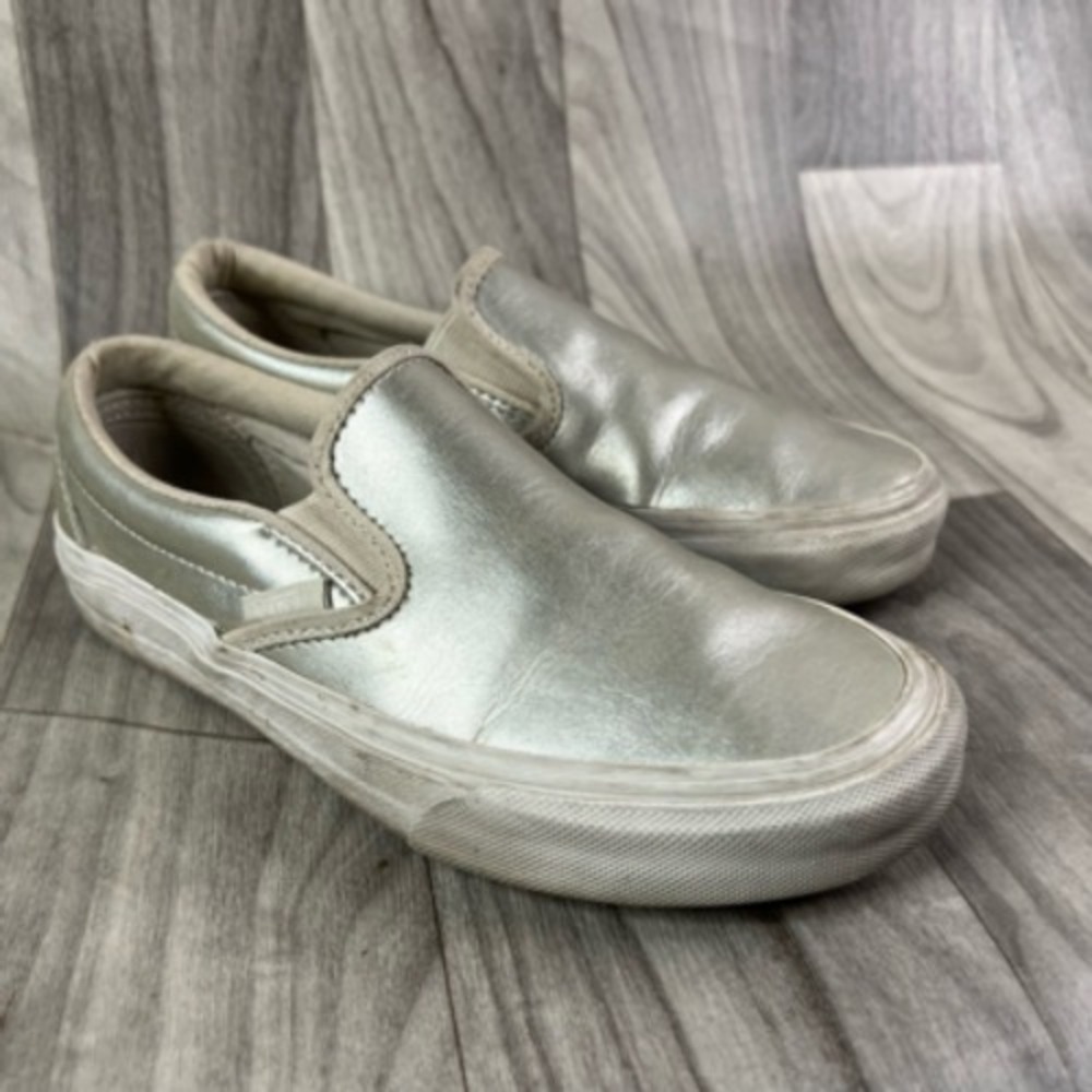 Vans Womens Slip On Sneakers Shoes Silver Low Top‎ Metallic Leather UK 3 5.5